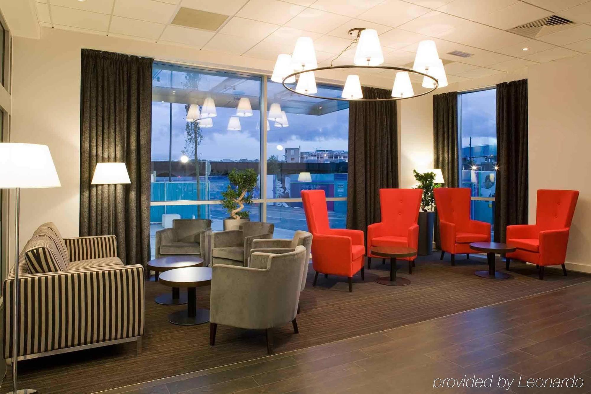 Отель Ibis Bristol Temple Meads Экстерьер фото